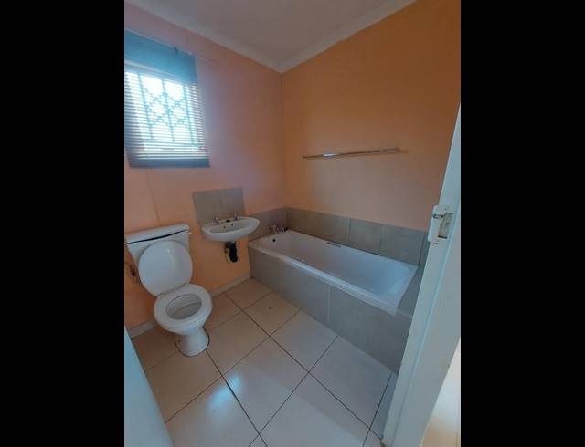 2 BEDROOM PROPERTY TO RENT IN PROTEA GLEN